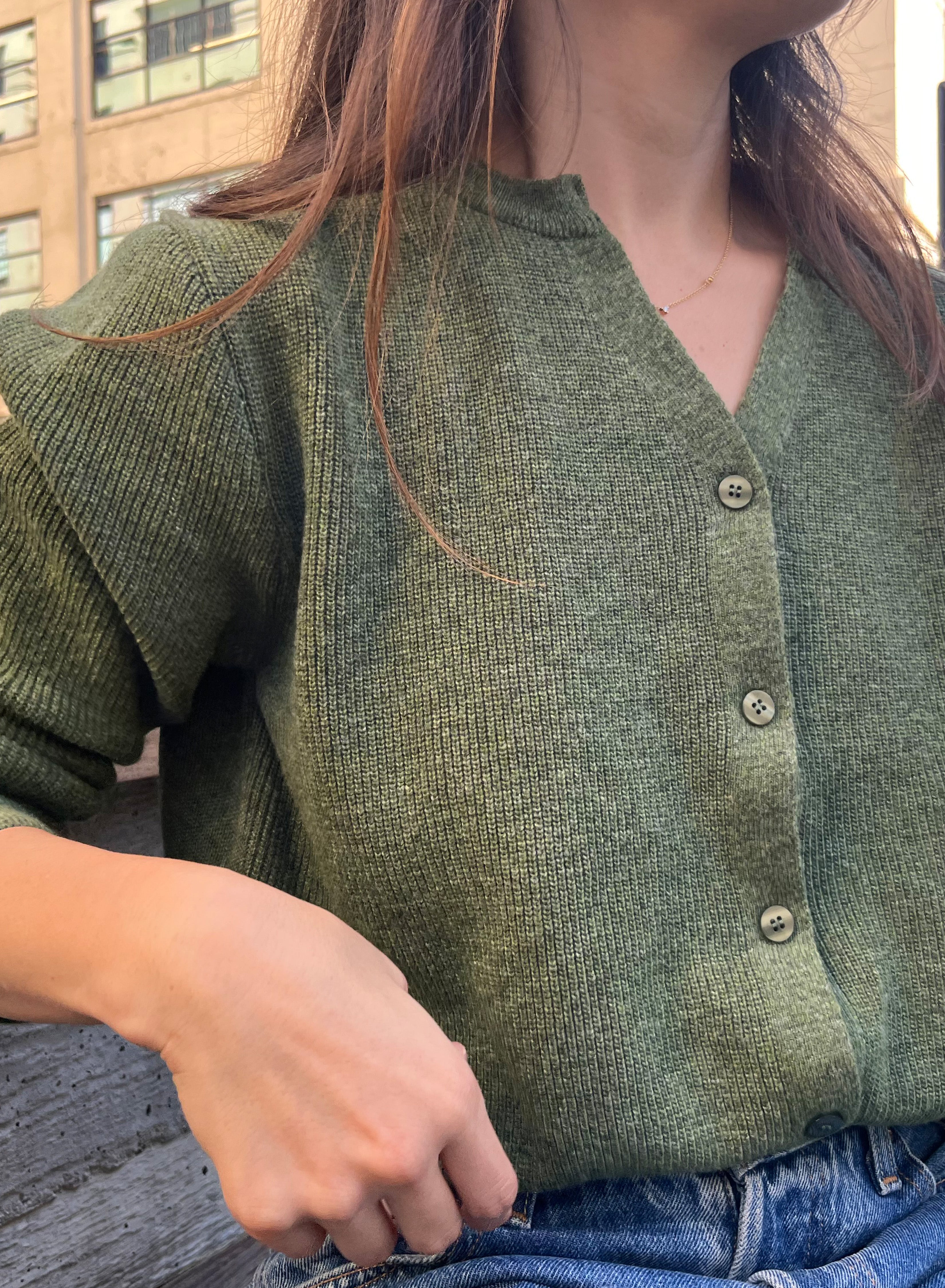 CLARA CARDIGAN - OLIVE